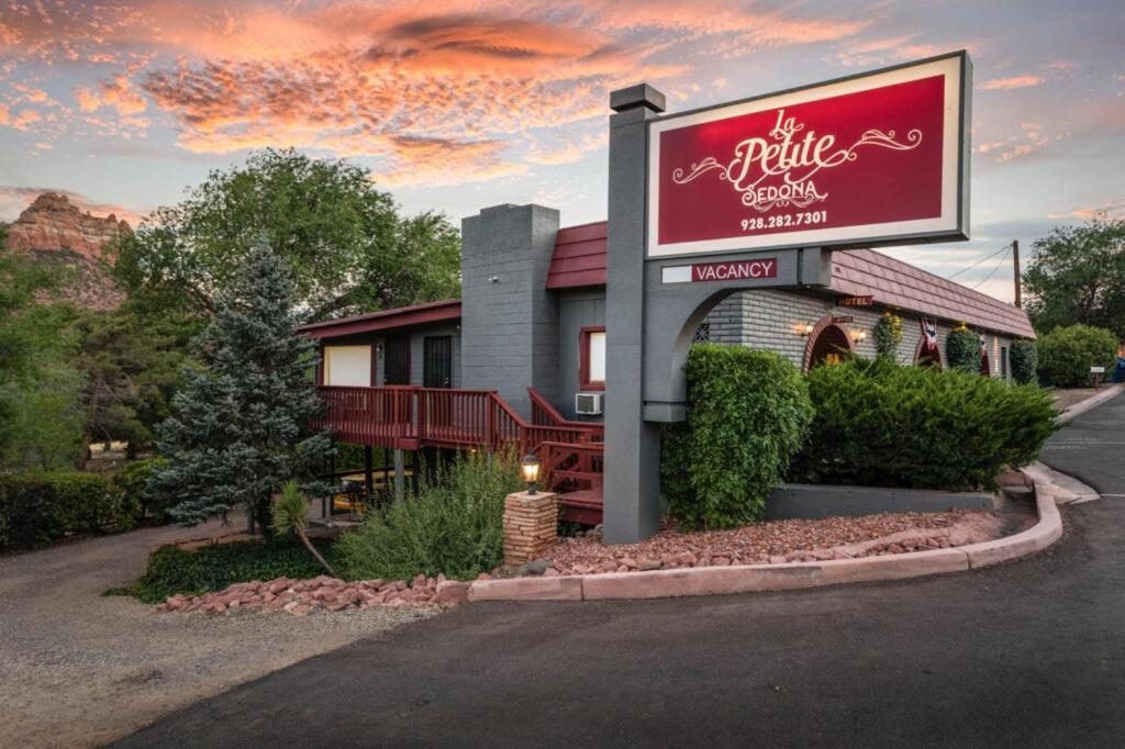 Motel La Petite Sedona Esterno foto